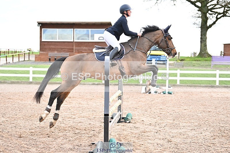 241206-094121-00053 - Cls 2 British Novice and 90cm Open
