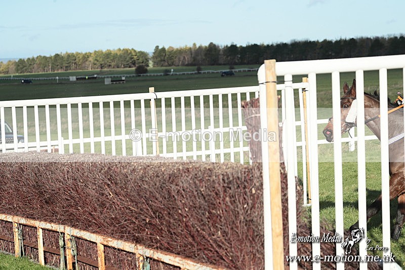 PtP 301125  0136 - Hursley Hambledon Point-to-Point Larkhill Racecourse 30/12/2025