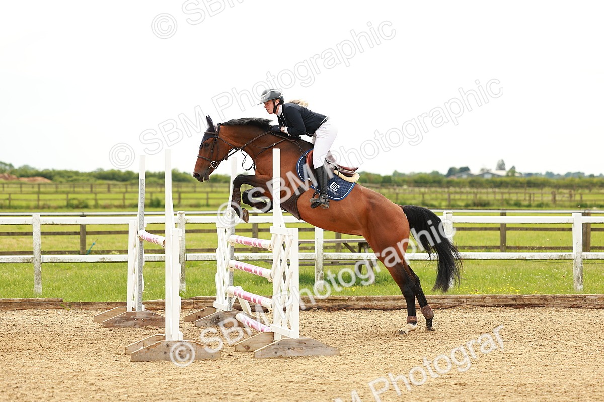 SBM_002127 - Class 4 - Senior Newcomers - 1.10m