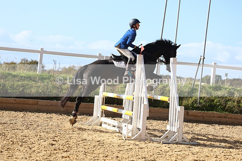 3E7A5576 - Class 10: 90cm open