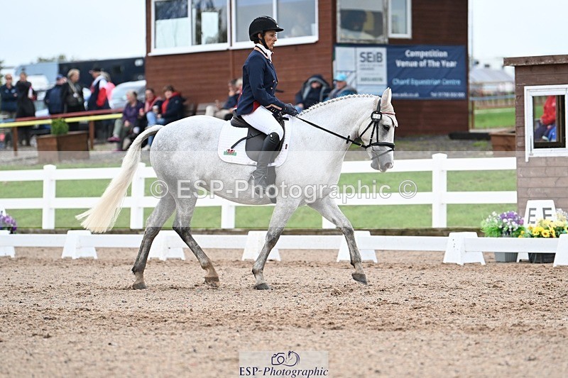 250907-121926-08299 - 010-Donna.HarrisKylah