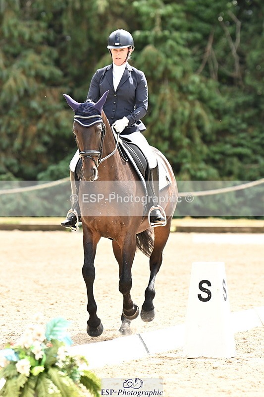 250808A-141333-00831 - 065-Jenny.Lo-VelPrince.T