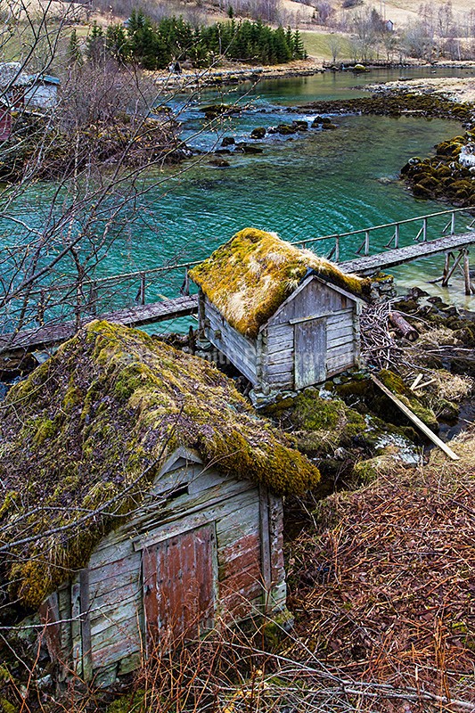 4KJS4249 - Worldwide