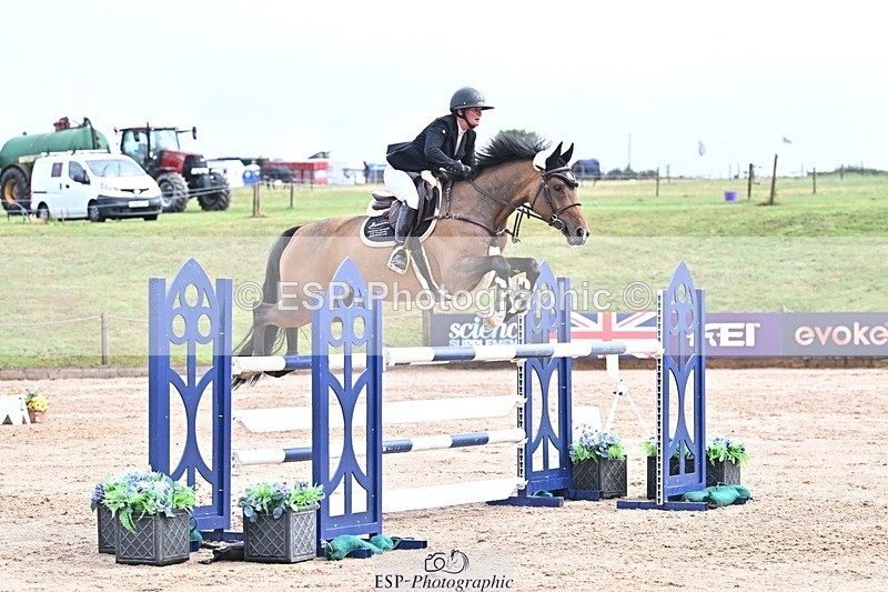 250731-103015-00380 - Cls 02 Snr Fox 1st Rnd