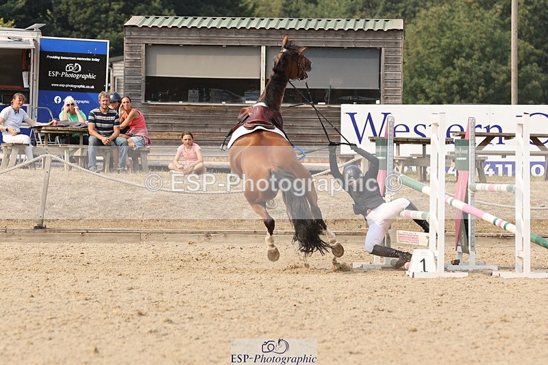 250816A-161326-02701 - Cls 9 Snr 1.10m Open