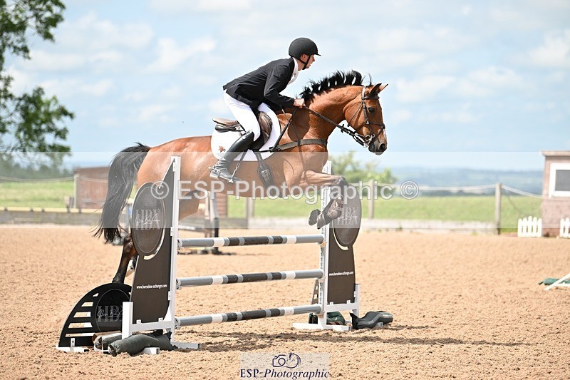 250611-112851-00375 - Cls 2 Snr Discovery & 1m Open