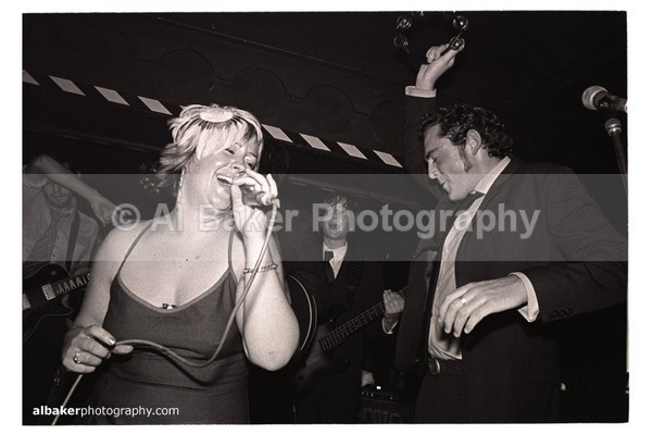 13 - Friends-&-Family @ the-roadhouse 12.07.03