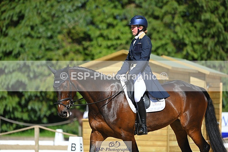 230526-161038-07288 - 254-PURE_TRENDSETTER-Ellie_Fredericks-WEDTrotUp+DR