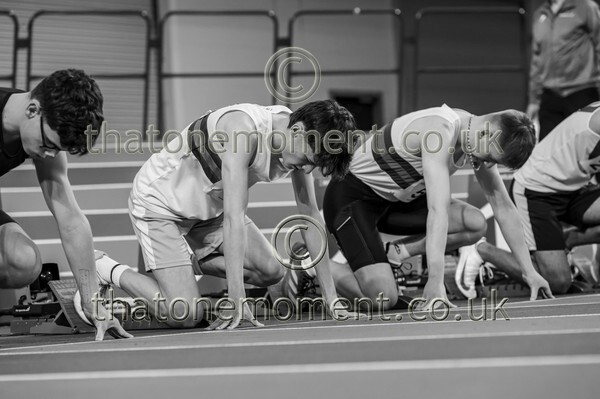 SeniorInd25-916602 - Track Male Set One