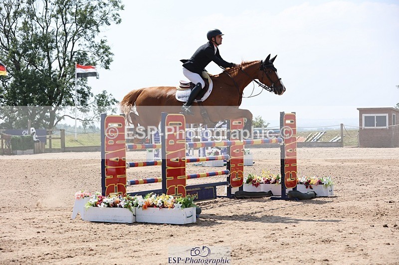 250725-143903-03386 - Cls 3 Snr Foxhunter