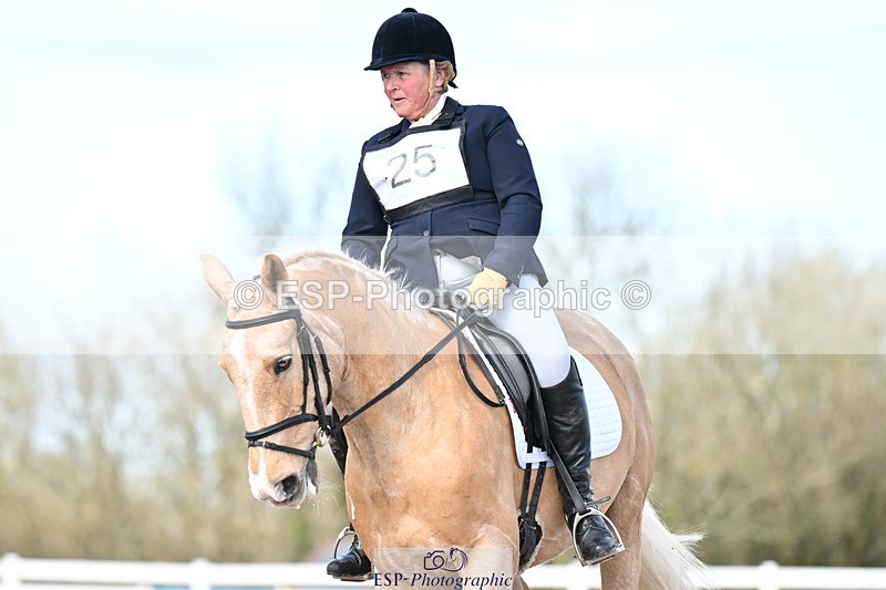 240324A-133830-03441 - Novice 28, 13.00 to 14.00