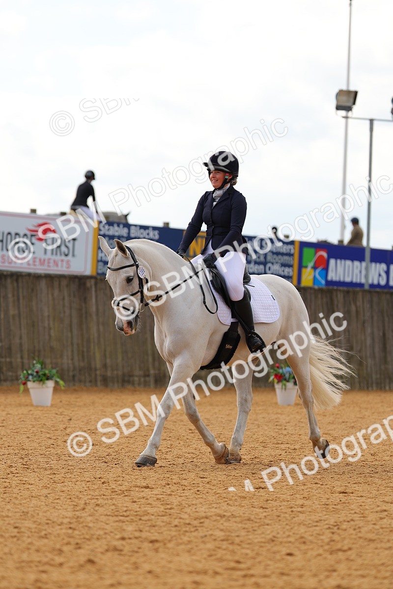 SBM_47304 - D6 - Small Tour Championship - Intro C