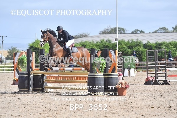 BPP_3652 - CLASS 4 Senior BritiNovice/ 90cm Open