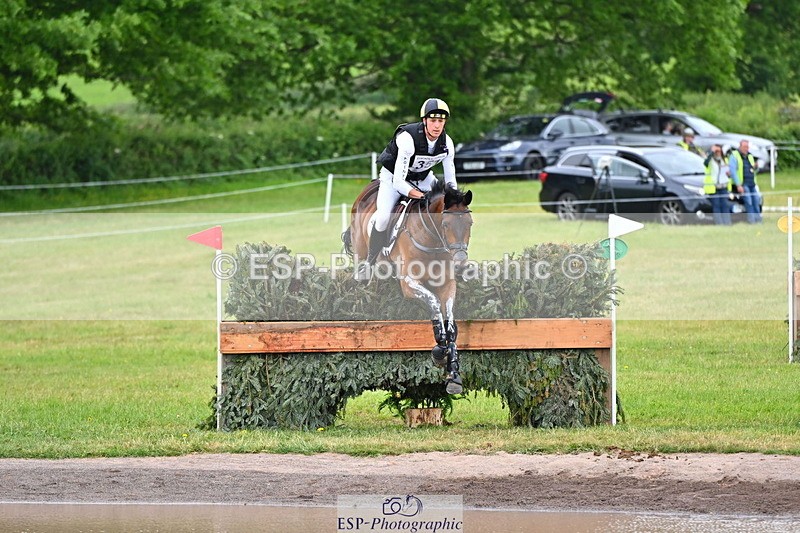 250524A-124603-10677 - B-351-Will.Rawlin-MACKENZY