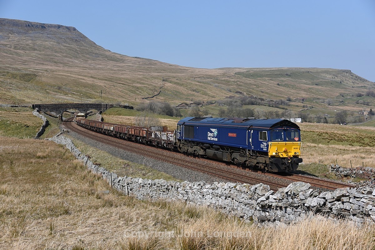 JL - 19.4.21 66301 6K05 Carlisle - Crewe, Ais Gill - Ais Gill (road bridge southbound)