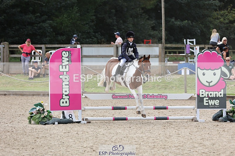 240823X-140308-18155 - 70cm R1 13.45 to 15.30