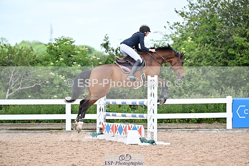 240605A-125333-00425 - Cls 3 Snr 1.05m Open