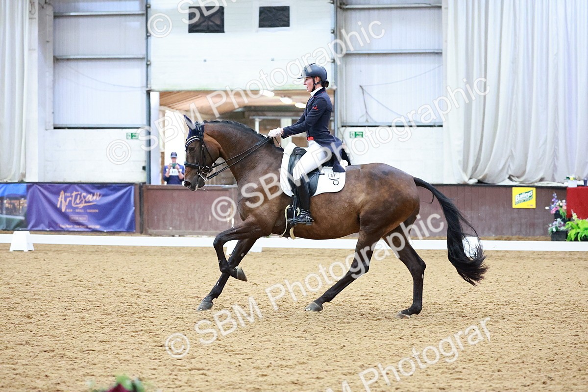 SBM_007968 - Class 9 - FEI INT II - 16.54.17.57