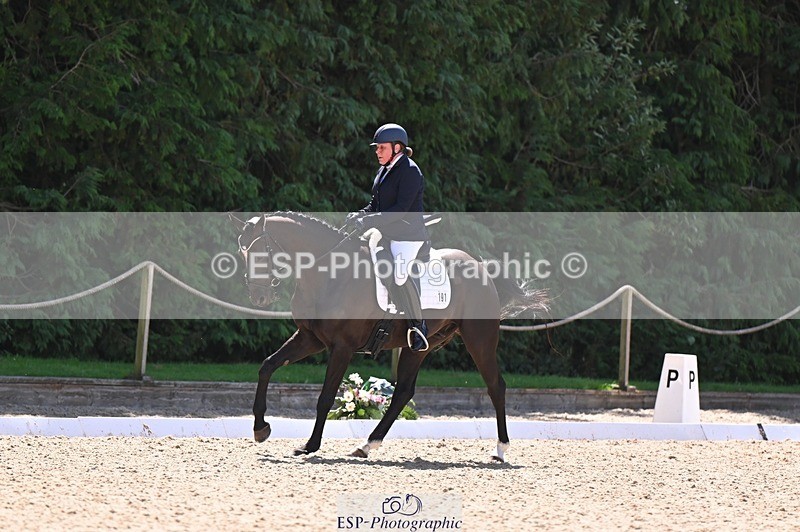 240809-114406-00561 - 191-Carole.Malyon-Diamonds.are.Forever