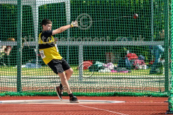 Age25SAT-926677 - Field Male