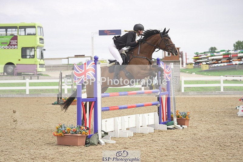 230810A-140228-02592 - Cls 4 1.05m Amateur Quali