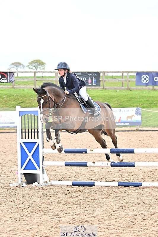 250414-105005-00262 - 80cm Round 1