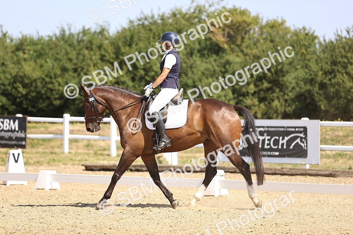 SBM_009371 - Novice 5 - 9.50-10.53