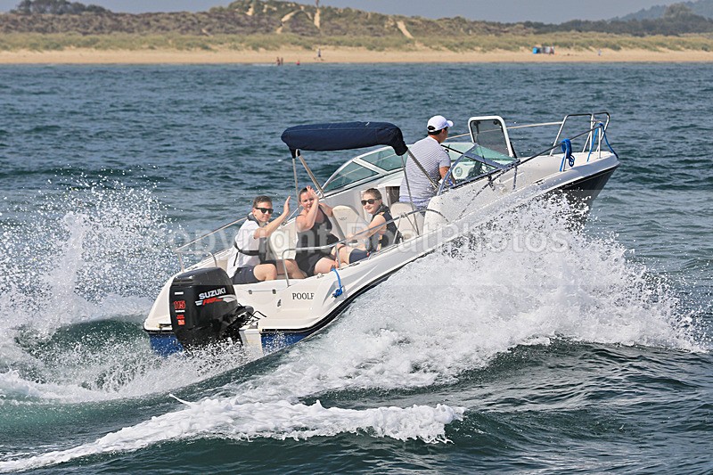 190824 TULIP - KARNIC 2050 1Y3A0240 - Motorboats - Open