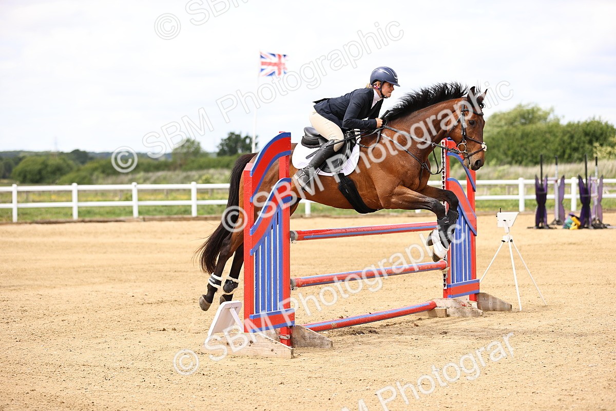 SBM_000309 - Class 4 - 1m showjumping