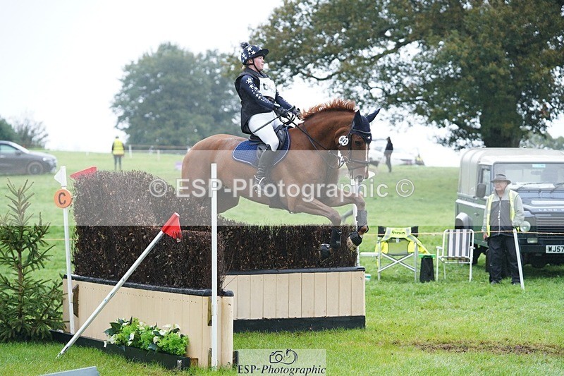 231021-104454-13870 - 643-MIH.TOPGUN-Ellie.Nicholson-SC+XC