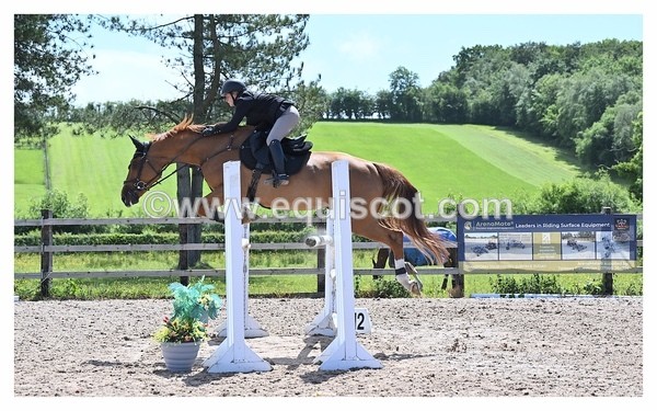BPP_1096 - CLASS 4 FRI Newcomers/ 1.10m Open
