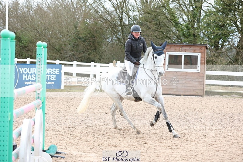 240223A-135127-01704 - Cls 5 Newcomers and 1.10m Open