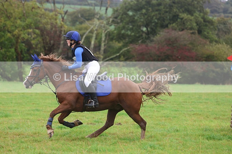 3E7A1321 - Class 2: 70cm: Half Roll Top