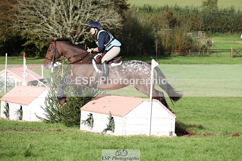 231021-150254-20062 - 482-ODDSPOT.VITAL.ELEMENT-Danielle.Davies-SC+XC