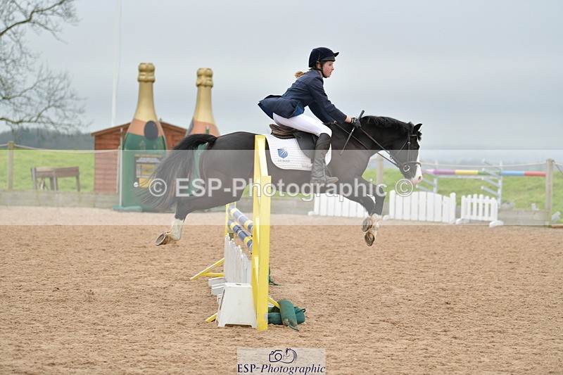 240128A-123317-00944 - Cls 16+17 Club and Schools 80cm