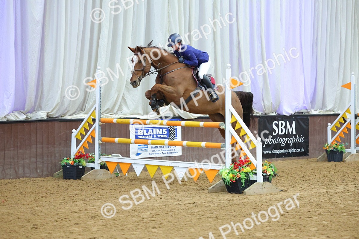 SBM_010734 - Class 23 - Senior Newcomers/ 1.10m Open - First Round (1.10m)