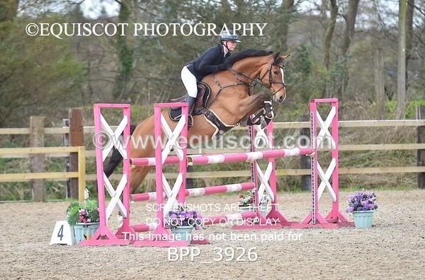 BPP_3926 - CLASS 4 Senior Newcomers/ 1.10m Open