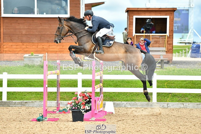 230721A-144847-07107 - Cls 22, 1 Star Gold 1.30m