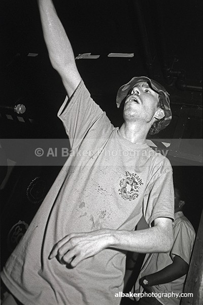 06 - Friends-&-Family @ the-roadhouse 02.10.04