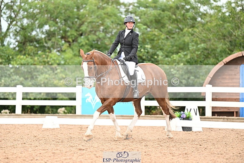 240817A-143756-09507 - 140-Kirsty.Clackworthy-Stitch.1