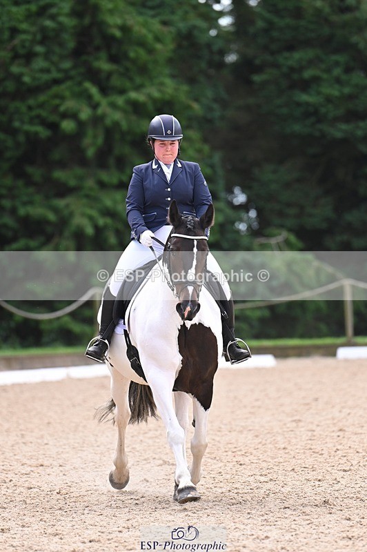 240809-115119-00607 - 228-Lauren.Picknett-Bonnie.V