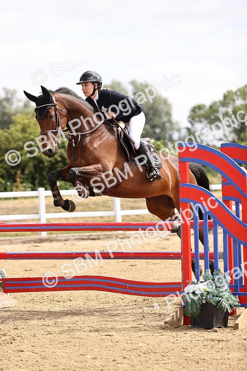 SBM_009721 - Class 8 - Senior Newcomers - 1.10  Open