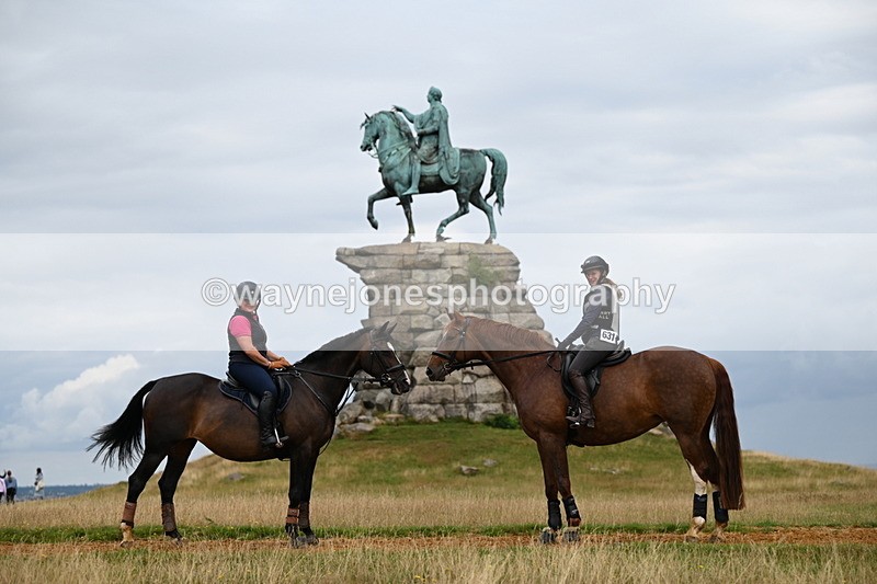 DSC_5952 - Time at Statue 12:17 to 12:44