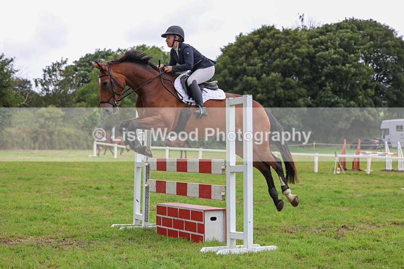 3E7A8205 - Class 7: Senior Newcomers/1.10m open