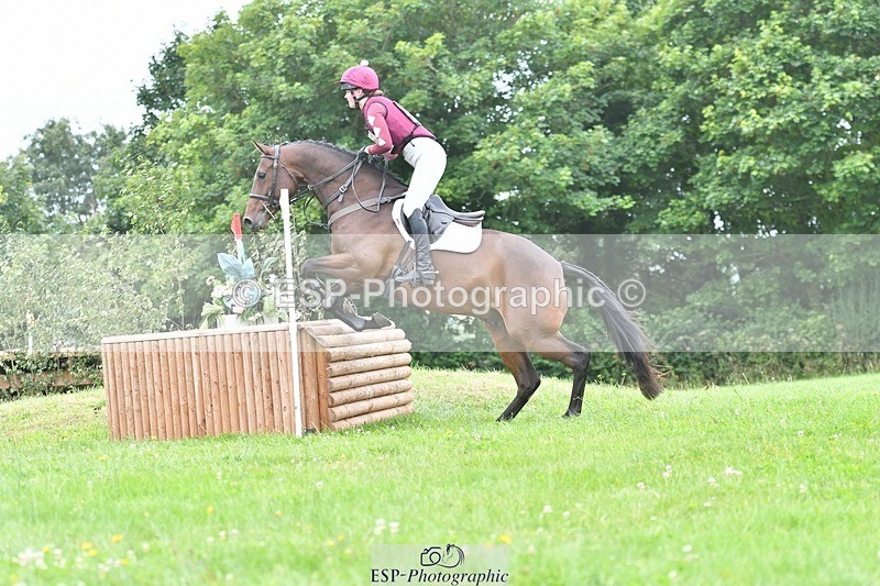 240803-123754-04245 - 077-Georgie_Selley-VICARSTOWN_VICTOR