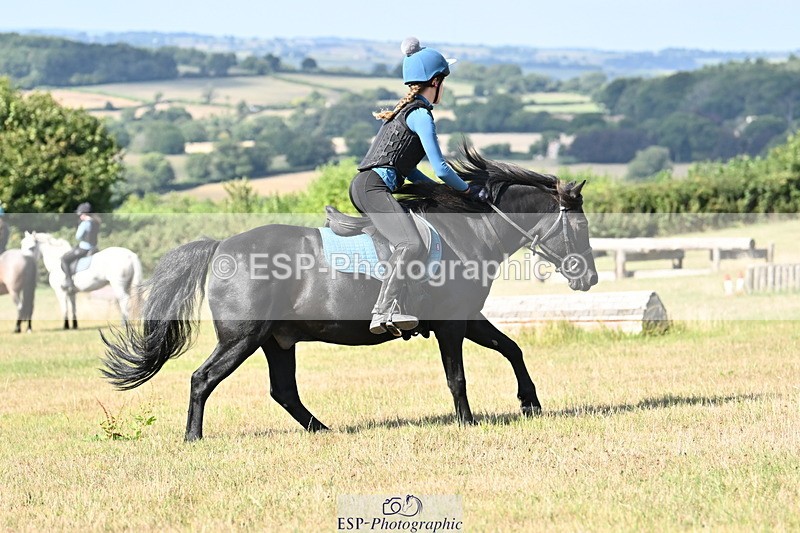 250821B-102417-00110 - Group B - Danielle