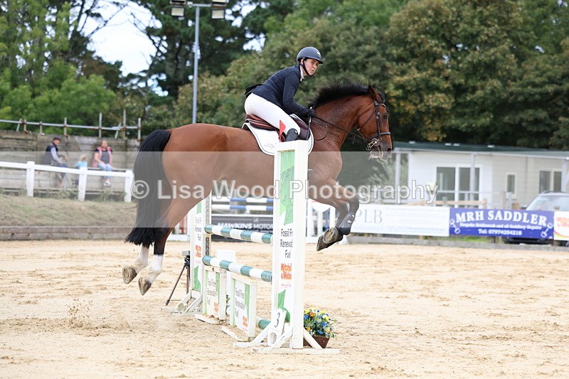 3E7A2929 - Class 7: Senior 1.05m