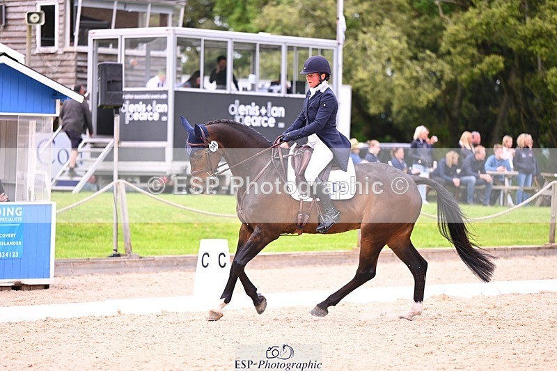 240524-170123-10914 - 548-DASSETT_SELECT-Kate_Rocher-Smith