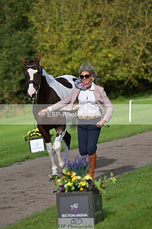 241023-130637-00077 - 004-Claire.Deuten-FOXRIDGE.HIGH.JINX