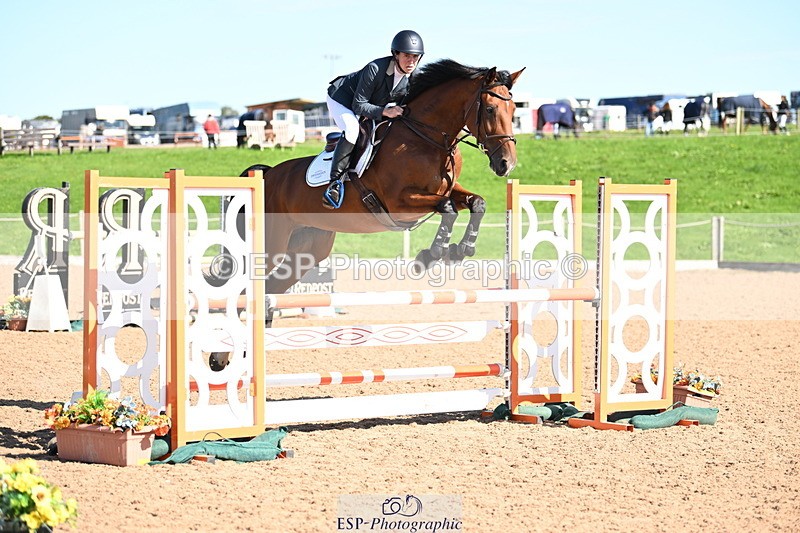 240913A-110304-03793 - Cls 14 Snr Newcomers